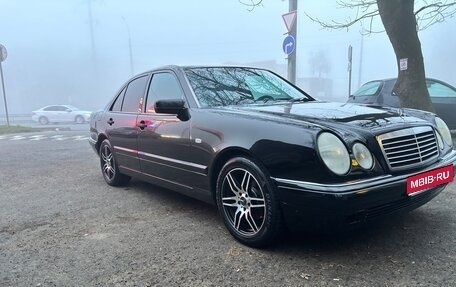 Mercedes-Benz E-Класс, 1999 год, 520 000 рублей, 1 фотография