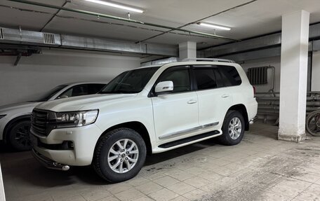 Toyota Land Cruiser 200, 2015 год, 6 300 000 рублей, 7 фотография