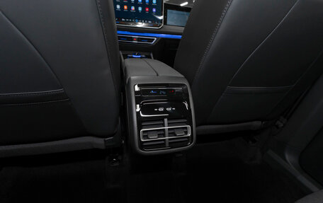 Volkswagen Tiguan, 2025 год, 5 050 000 рублей, 15 фотография