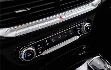 FAW Bestune T77, 2024 год, 1 999 000 рублей, 13 фотография