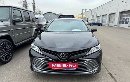Toyota Camry, 2019 год, 2 550 000 рублей, 2 фотография