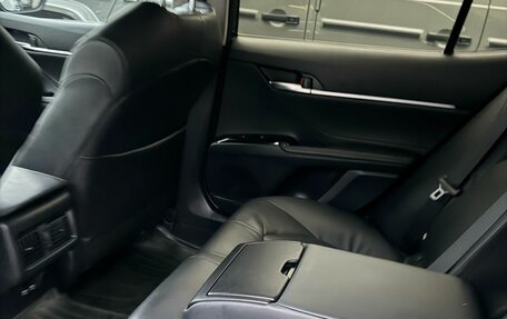 Toyota Camry, 2019 год, 2 550 000 рублей, 16 фотография