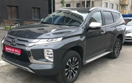 Mitsubishi Pajero Sport III рестайлинг, 2021 год, 4 000 000 рублей, 1 фотография