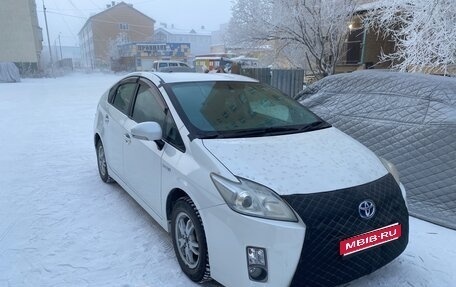 Toyota Prius, 2011 год, 1 000 000 рублей, 1 фотография
