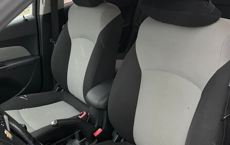 Chevrolet Cruze II, 2014 год, 900 000 рублей, 18 фотография