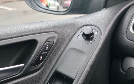 Volkswagen Golf VI, 2011 год, 900 000 рублей, 18 фотография