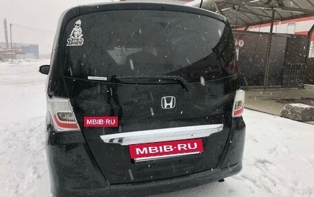 Honda Freed I, 2013 год, 990 000 рублей, 4 фотография