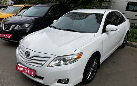 Toyota Camry, 2011 год, 1 655 000 рублей, 2 фотография