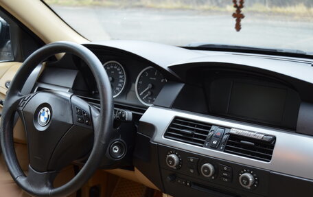 BMW 5 серия, 2004 год, 1 100 000 рублей, 7 фотография