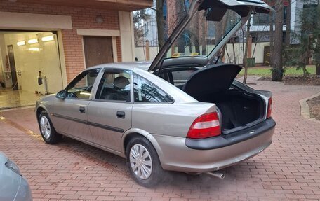 Opel Vectra B рестайлинг, 1998 год, 335 000 рублей, 4 фотография