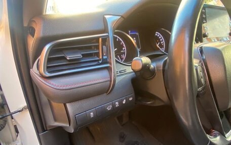 Toyota Camry, 2021 год, 3 600 000 рублей, 2 фотография