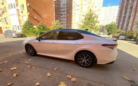 Toyota Camry, 2021 год, 3 600 000 рублей, 4 фотография
