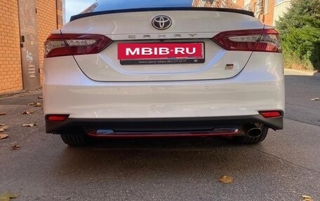 Toyota Camry, 2021 год, 3 600 000 рублей, 6 фотография