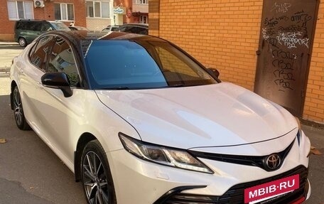 Toyota Camry, 2021 год, 3 600 000 рублей, 13 фотография