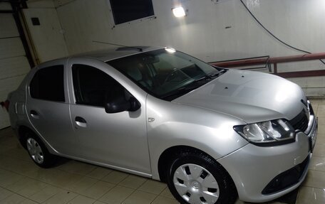 Renault Logan II, 2015 год, 500 000 рублей, 6 фотография