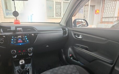 KIA Rio IV, 2017 год, 1 200 000 рублей, 3 фотография