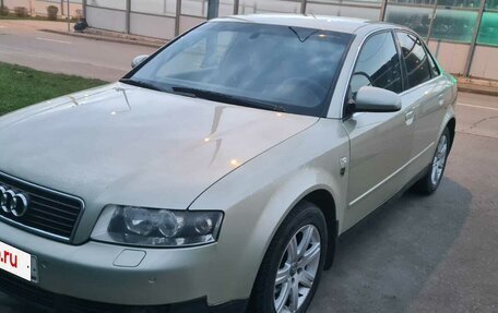 Audi A4, 2003 год, 599 990 рублей, 2 фотография
