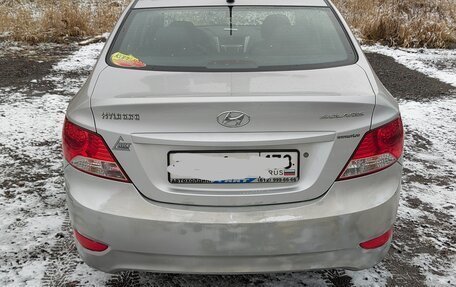 Hyundai Solaris II рестайлинг, 2012 год, 630 000 рублей, 2 фотография