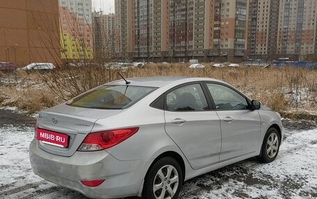 Hyundai Solaris II рестайлинг, 2012 год, 630 000 рублей, 5 фотография