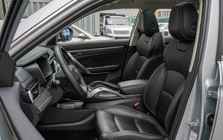 Geely Atlas, 2024 год, 2 700 000 рублей, 10 фотография