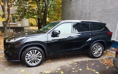 Toyota Highlander, 2025 год, 6 310 000 рублей, 2 фотография