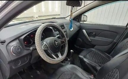 Renault Logan II, 2019 год, 730 000 рублей, 5 фотография