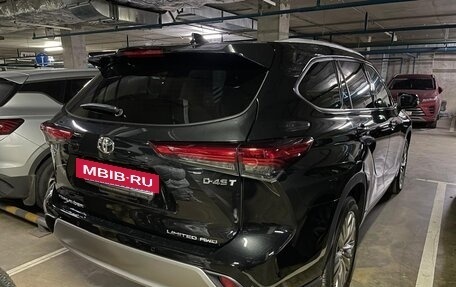 Toyota Highlander, 2025 год, 6 310 000 рублей, 17 фотография