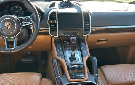 Porsche Cayenne III, 2016 год, 3 900 000 рублей, 8 фотография