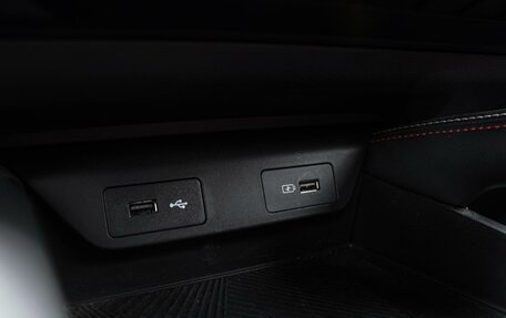 Geely Coolray I, 2024 год, 2 370 000 рублей, 17 фотография