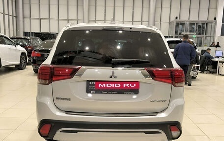 Mitsubishi Outlander III рестайлинг 3, 2019 год, 2 480 000 рублей, 7 фотография
