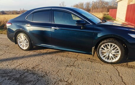 Toyota Camry, 2019 год, 2 650 000 рублей, 4 фотография