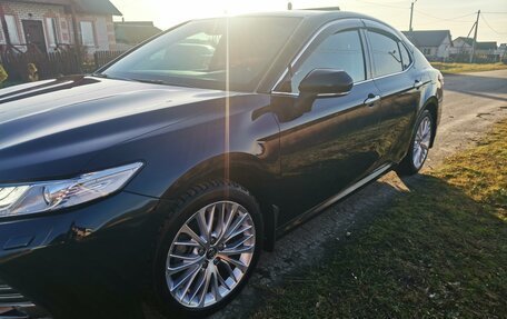 Toyota Camry, 2019 год, 2 650 000 рублей, 5 фотография