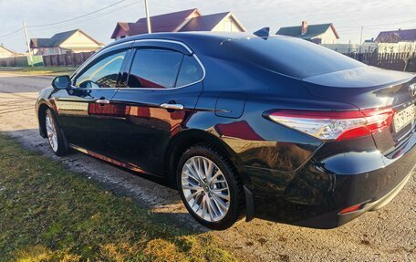 Toyota Camry, 2019 год, 2 650 000 рублей, 6 фотография