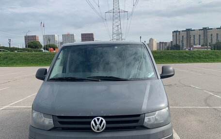 Volkswagen Transporter T5 рестайлинг, 2012 год, 1 500 000 рублей, 1 фотография