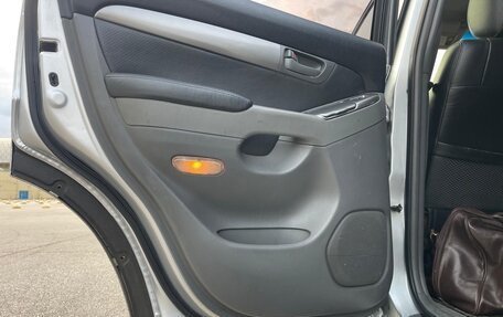 Toyota Land Cruiser Prado 120 рестайлинг, 2007 год, 1 750 000 рублей, 14 фотография