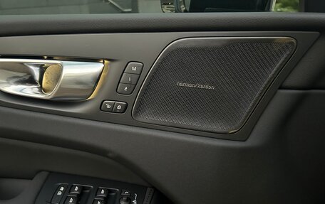 Volvo XC60 II, 2025 год, 8 390 000 рублей, 10 фотография