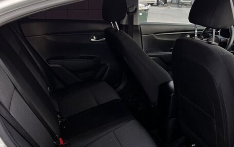 KIA Rio IV, 2021 год, 1 500 000 рублей, 10 фотография