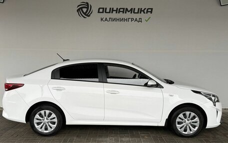 KIA Rio IV, 2021 год, 1 640 000 рублей, 6 фотография