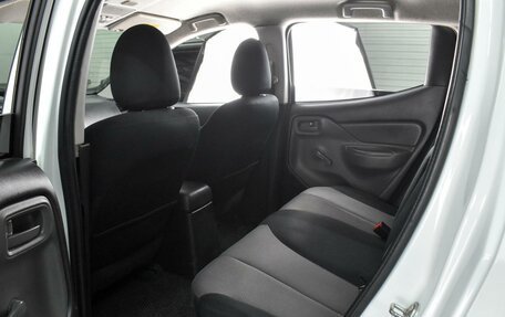 Mitsubishi L200 IV рестайлинг, 2018 год, 2 279 000 рублей, 11 фотография