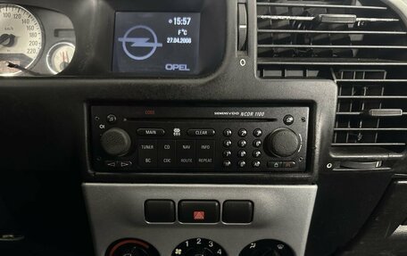 Opel Zafira A рестайлинг, 2003 год, 450 000 рублей, 12 фотография
