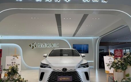 Lexus RX IV рестайлинг, 2023 год, 7 120 000 рублей, 2 фотография