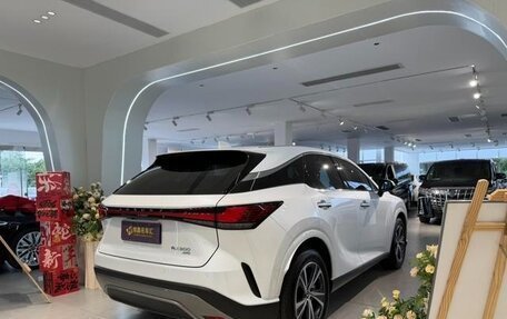 Lexus RX IV рестайлинг, 2023 год, 7 120 000 рублей, 4 фотография