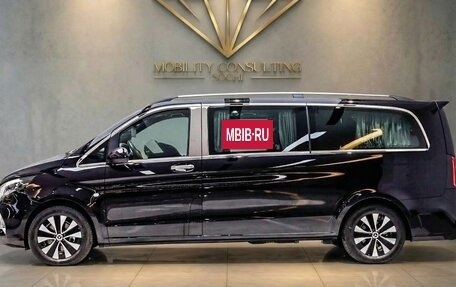 Mercedes-Benz V-Класс, 2024 год, 6 850 000 рублей, 4 фотография