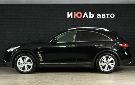 Infiniti QX70, 2014 год, 2 260 000 рублей, 10 фотография