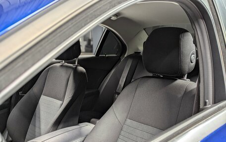 Mercedes-Benz C-Класс, 2015 год, 2 100 000 рублей, 15 фотография