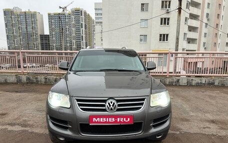 Volkswagen Touareg III, 2008 год, 850 000 рублей, 1 фотография