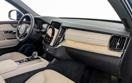 Volvo XC90 II рестайлинг, 2025 год, 9 300 000 рублей, 9 фотография