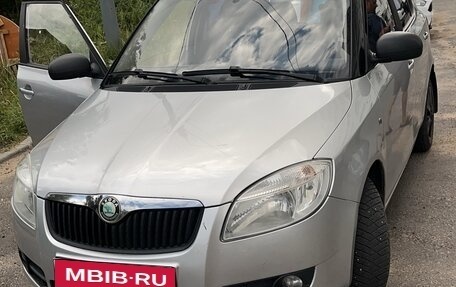 Skoda Fabia II, 2008 год, 300 000 рублей, 1 фотография