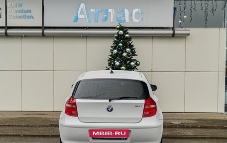 BMW 1 серия, 2010 год, 990 000 рублей, 4 фотография
