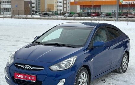 Hyundai Solaris II рестайлинг, 2012 год, 730 000 рублей, 1 фотография